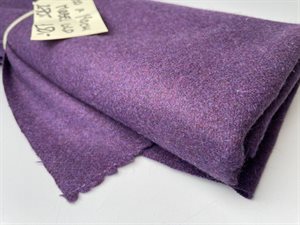 Møbeluld - i flot dyb violet, rest på 100 cm